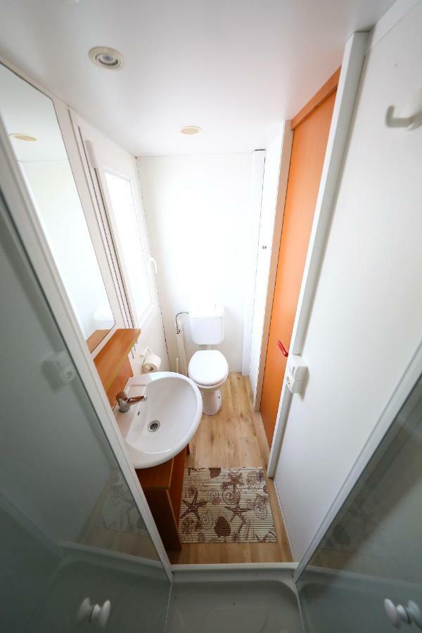Mobile Home Grbe Nin Luaran gambar