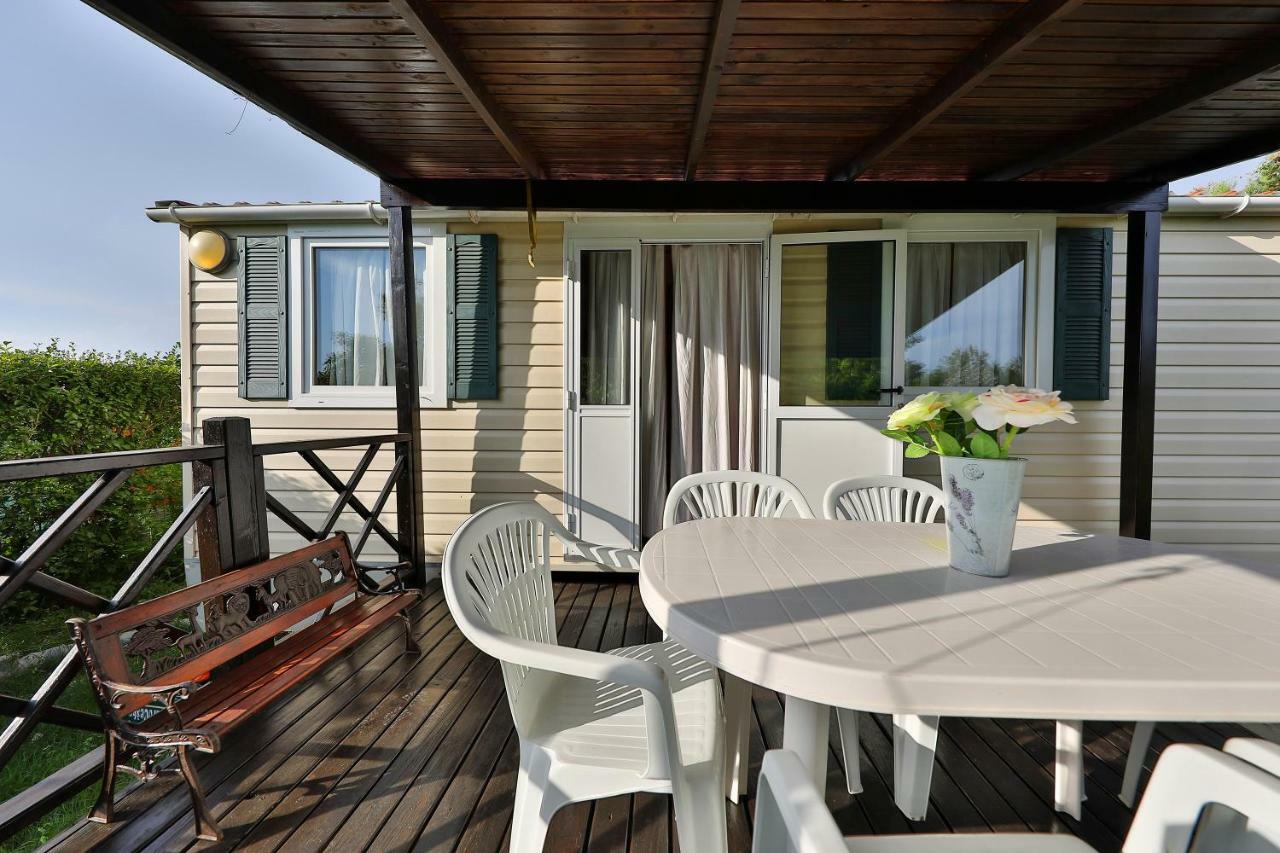 Mobile Home Grbe Nin Luaran gambar