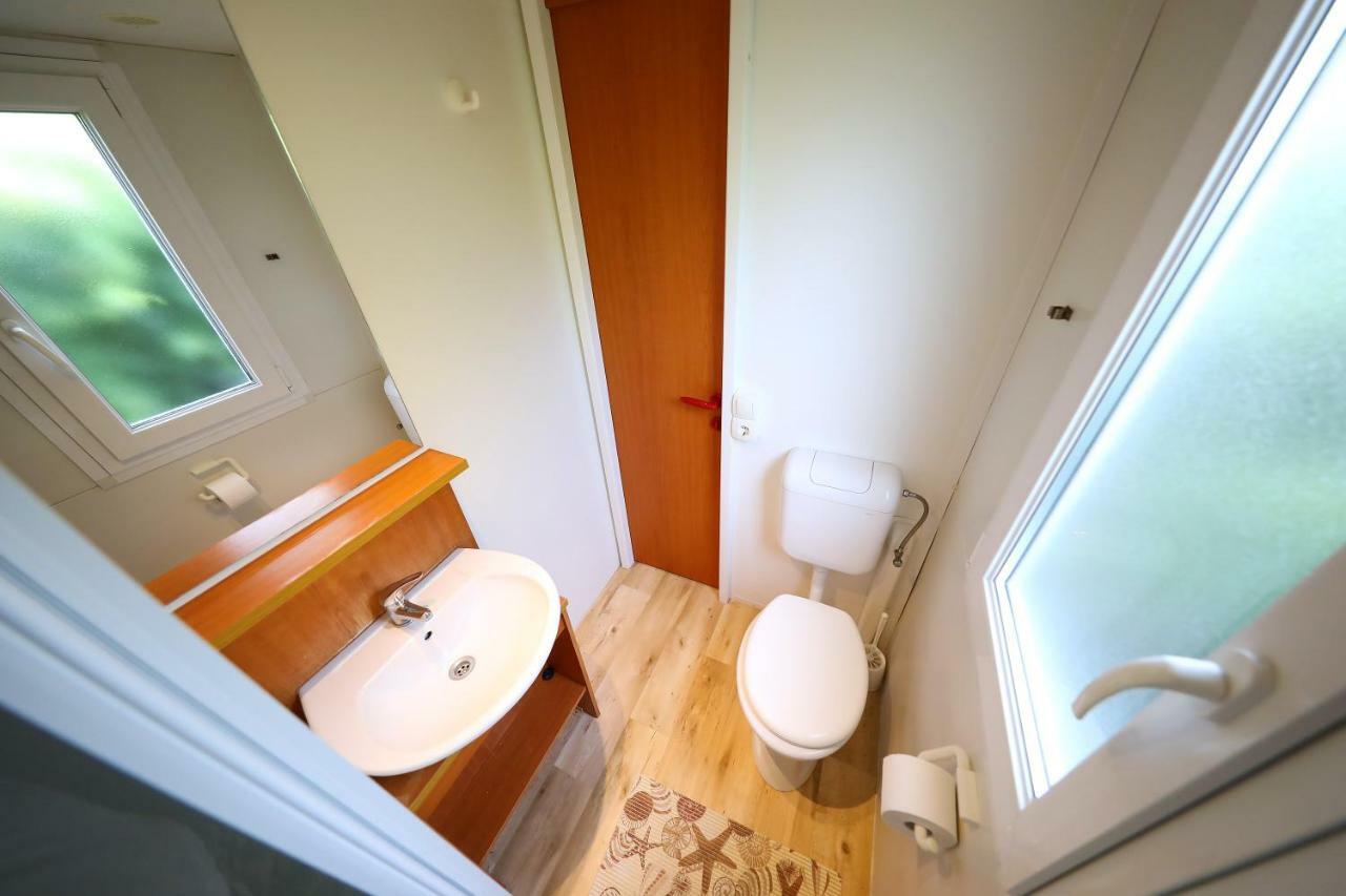 Mobile Home Grbe Nin Luaran gambar
