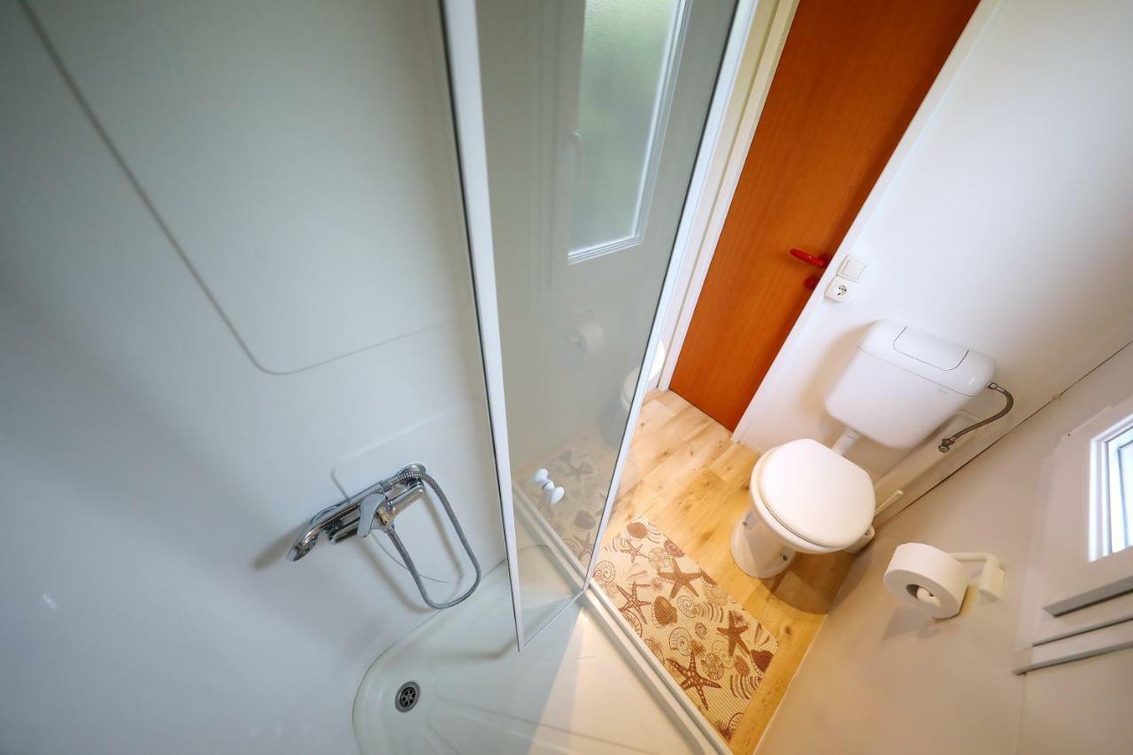 Mobile Home Grbe Nin Luaran gambar