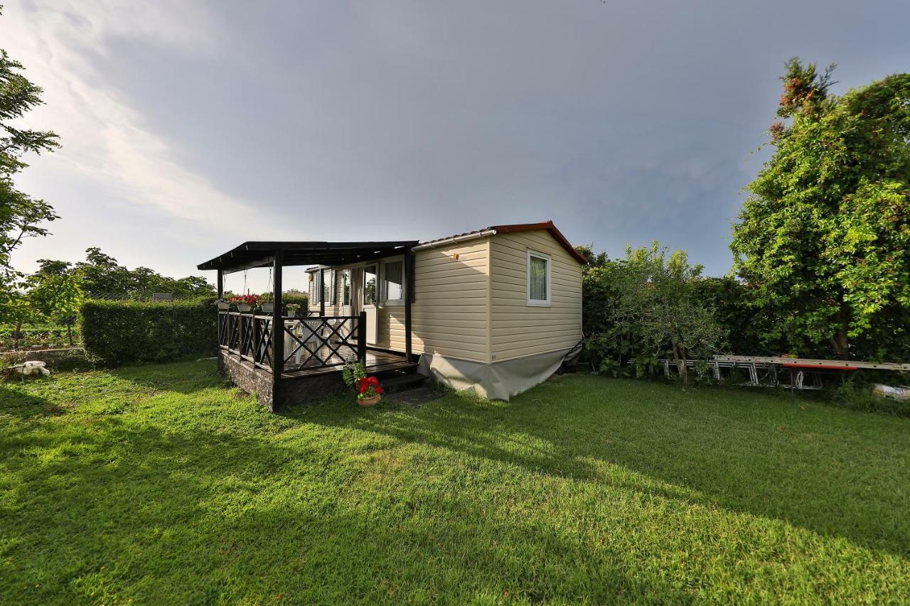 Mobile Home Grbe Nin Luaran gambar