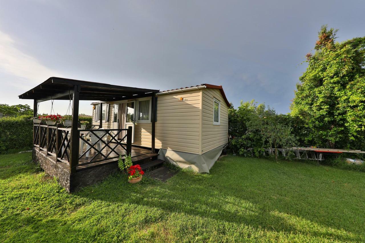 Mobile Home Grbe Nin Luaran gambar