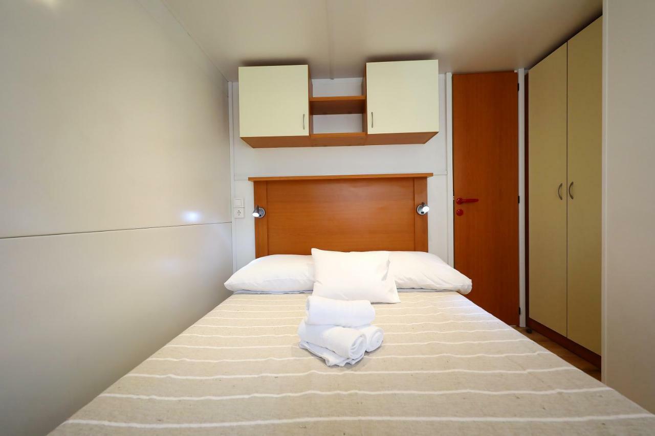 Mobile Home Grbe Nin Luaran gambar